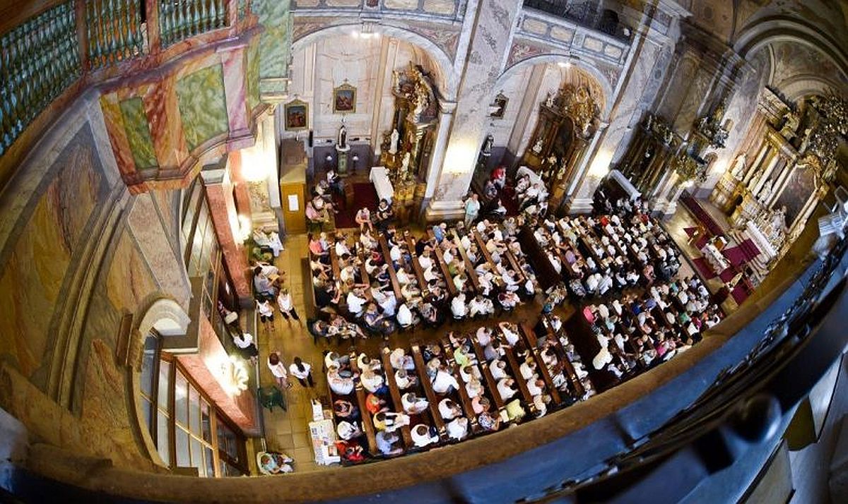 Testvérvárosi dallamok a Harmonia Albensis zárókoncertjén